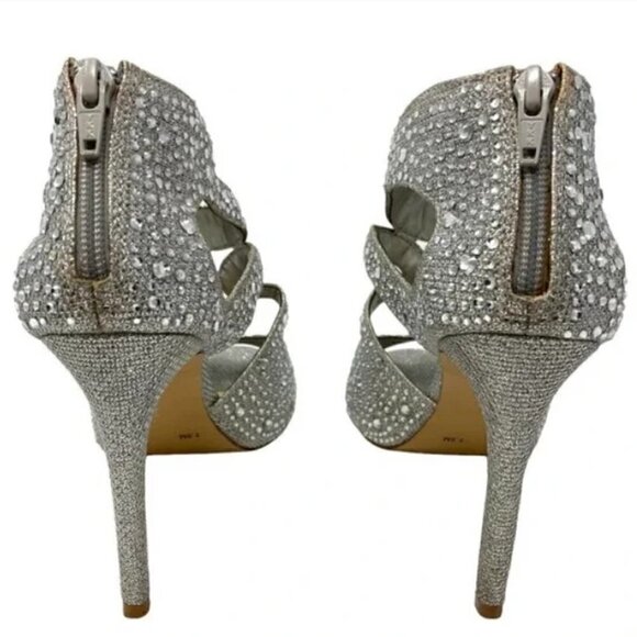 Gianni Bini Silver Sparkle Flame Open-Toe Strappy Heels - Size 7.5 - Picture 6 of 8